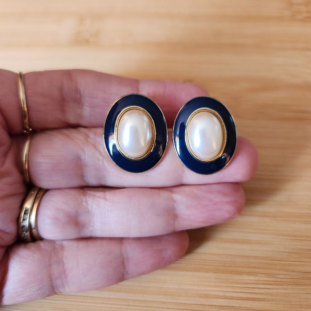 Vintage Blue Faux Pearl Clip On Earrings